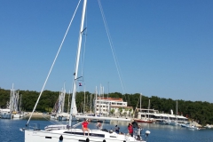 Die "Alani" samt Crew auf dem Weg gen Süden.