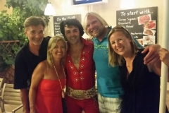Sundowner plus Crew plus Elvis