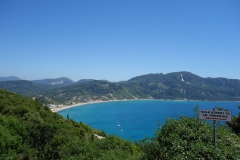 Die Bucht von Agios Georgios